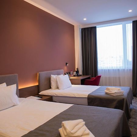 Small Hotel 文尼察 外观 照片
